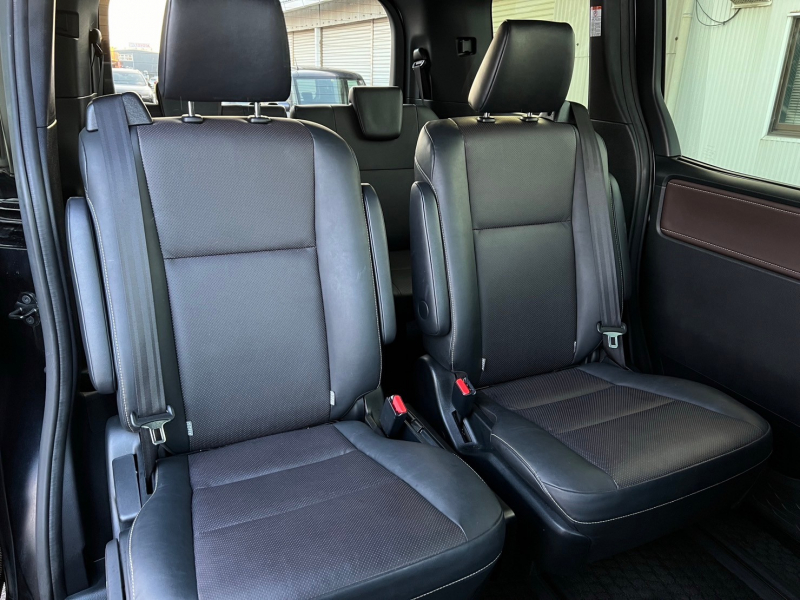 トヨタ エスクァイア 中古車