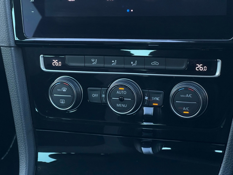 フォルクスワーゲン ゴルフ 中古車