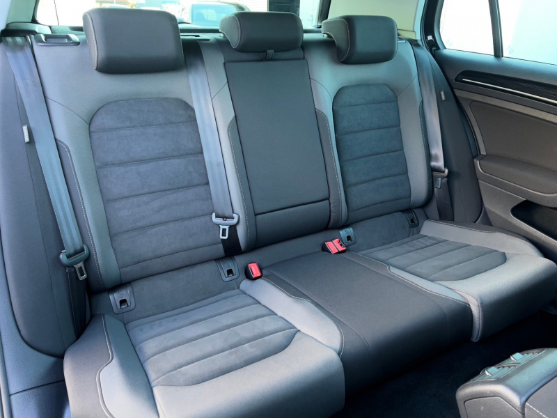 フォルクスワーゲン ゴルフ 中古車