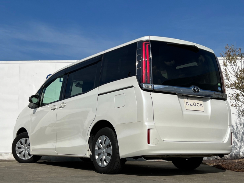 トヨタ ノア 中古車