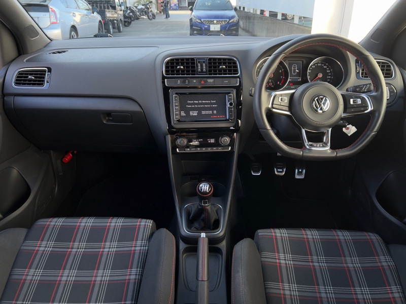 フォルクスワーゲン ポロ 中古車