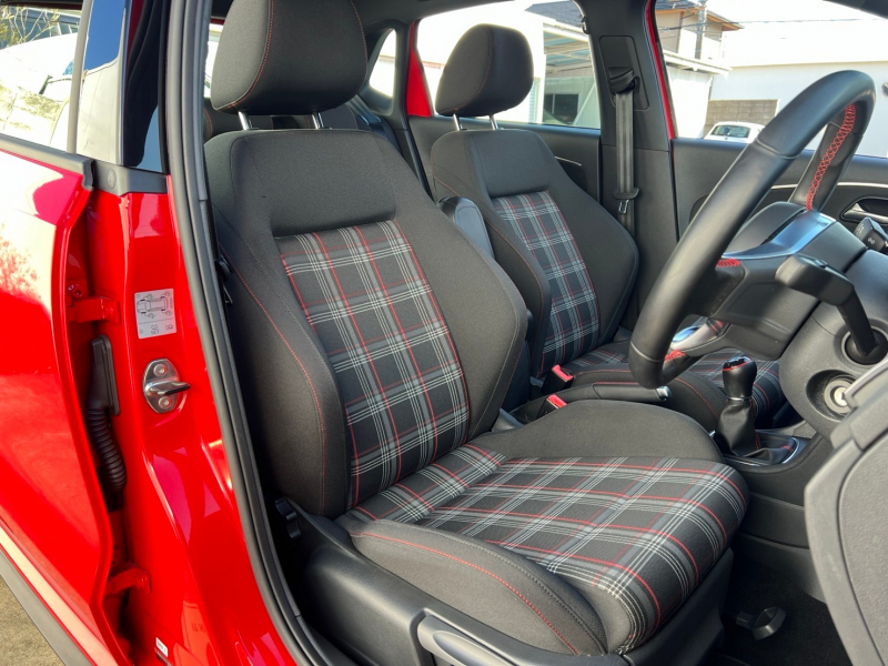 フォルクスワーゲン ポロ 中古車