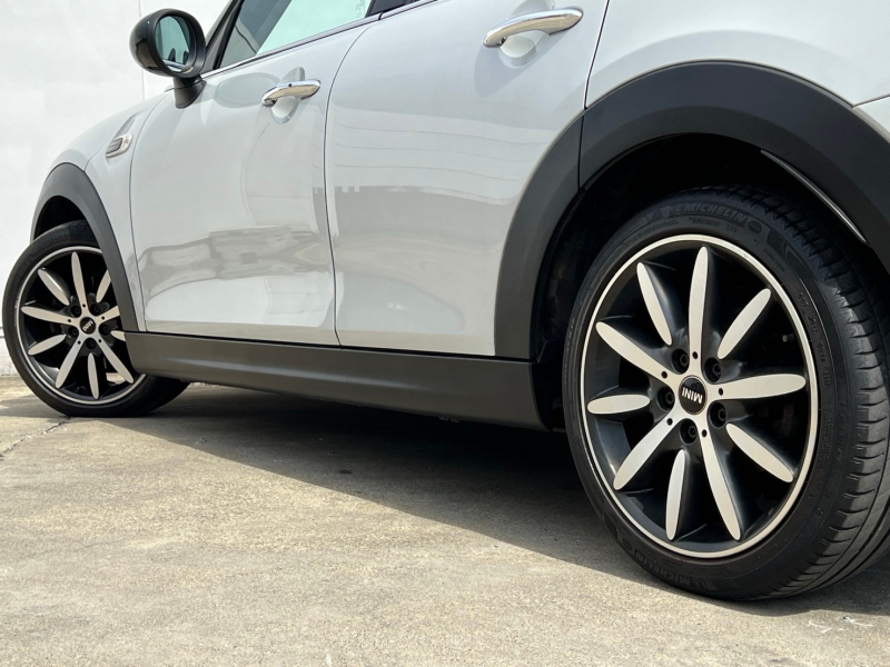 MINI(ミニ) ミニ 中古車