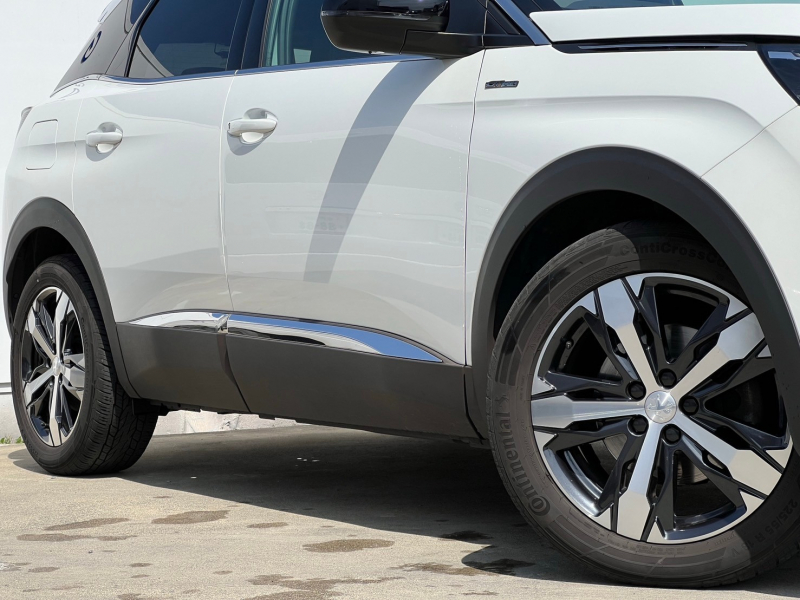 プジョー 3008 中古車