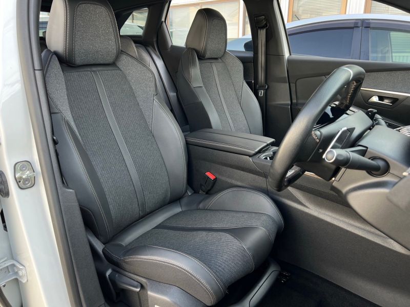 プジョー 3008 中古車