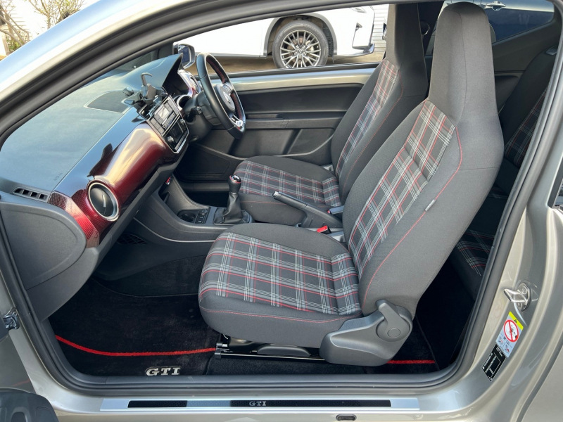 フォルクスワーゲン up! 中古車