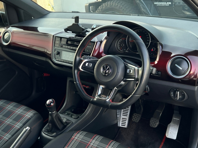 フォルクスワーゲン up! 中古車