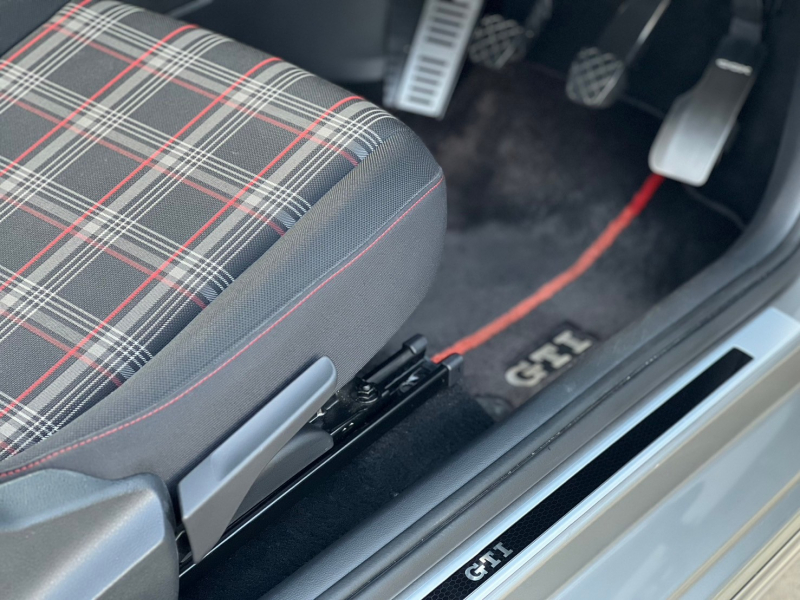 フォルクスワーゲン up! 中古車