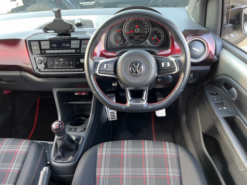 フォルクスワーゲン up! 中古車