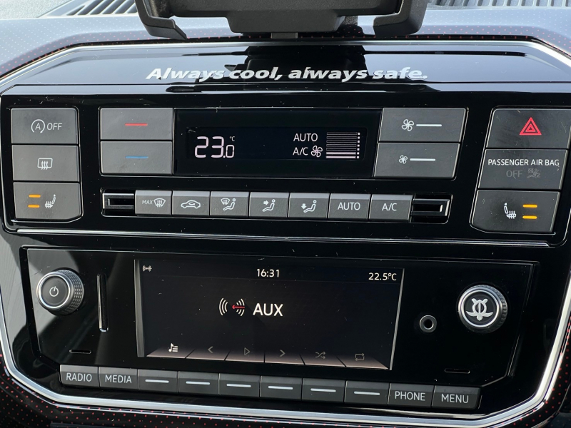 フォルクスワーゲン up! 中古車