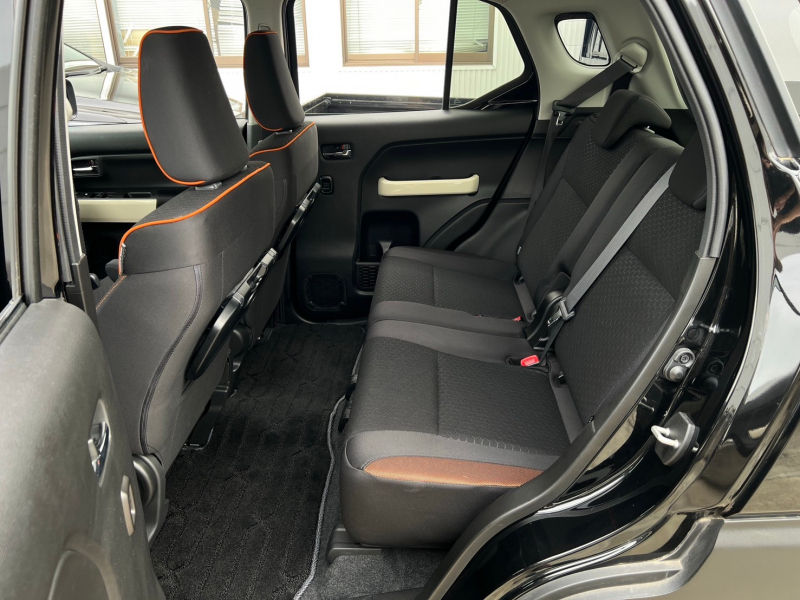 スズキ クロスビー 中古車