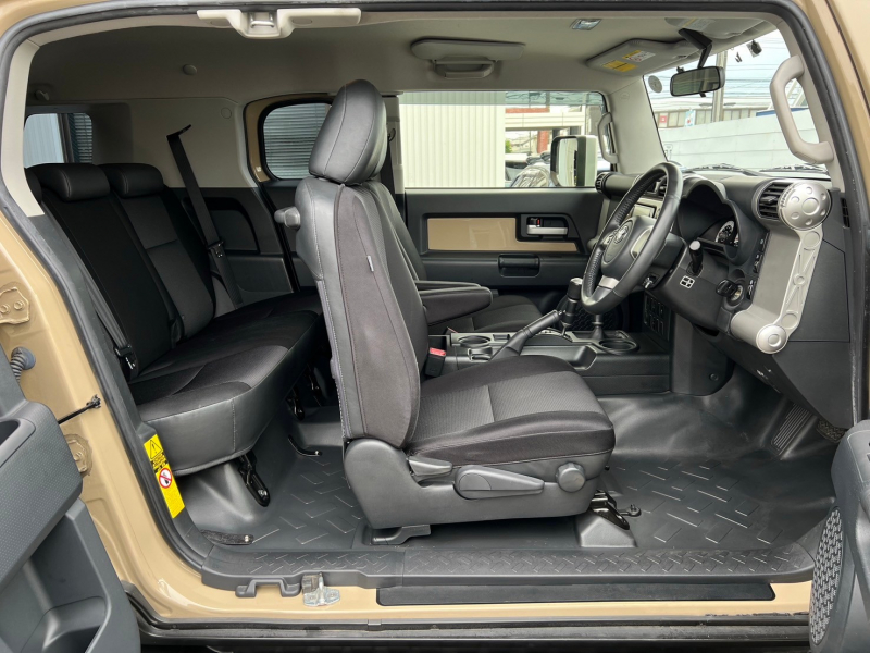 トヨタ FJクルーザー 中古車