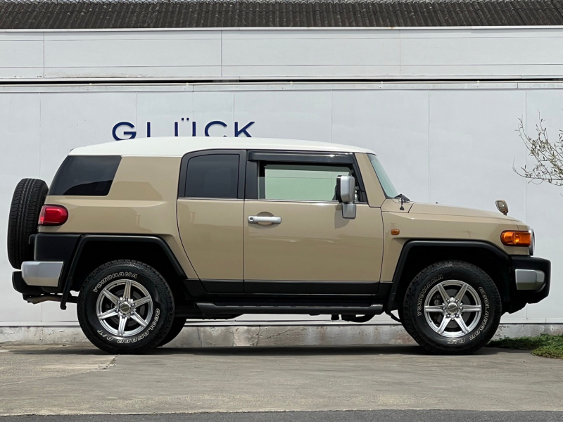 トヨタ FJクルーザー 中古車