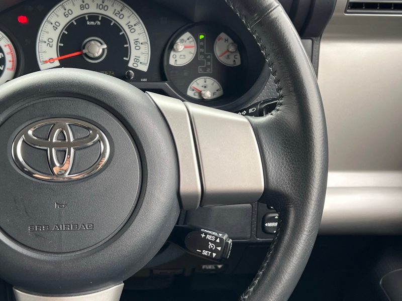 トヨタ FJクルーザー 中古車