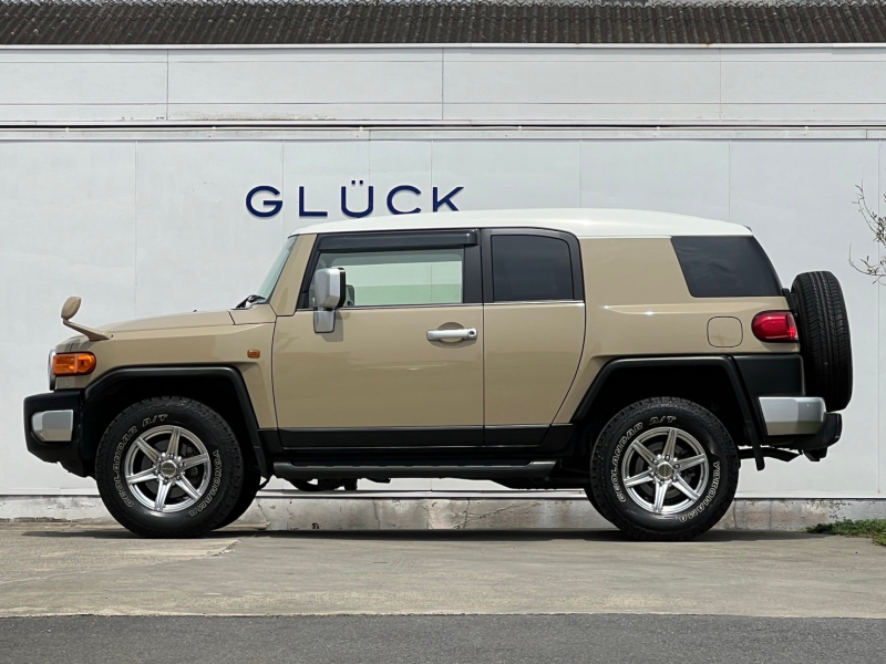 トヨタ FJクルーザー 中古車