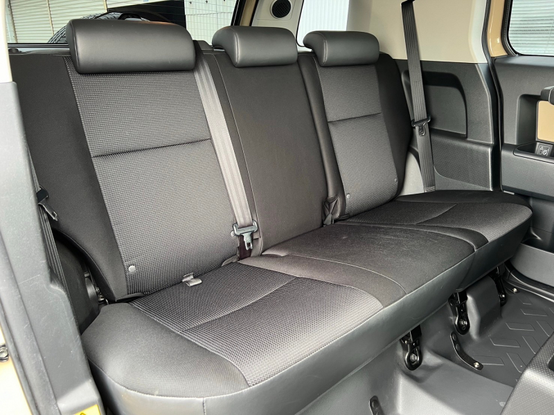 トヨタ FJクルーザー 中古車