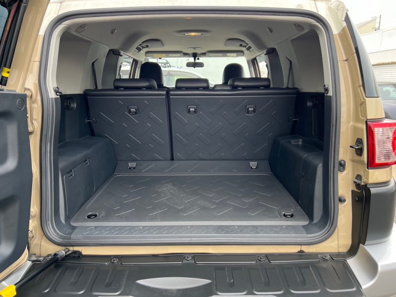 トヨタ FJクルーザー 中古車