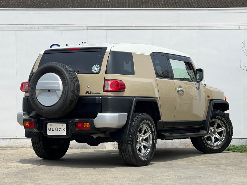 トヨタ FJクルーザー 中古車