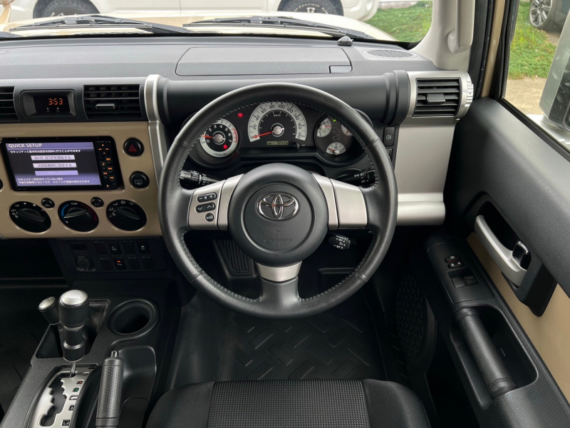 トヨタ FJクルーザー 中古車