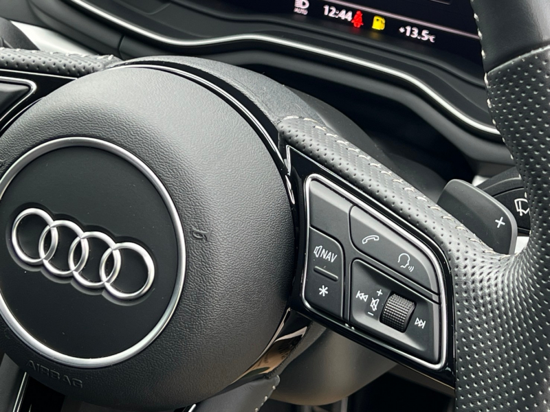 アウディ A5 中古車