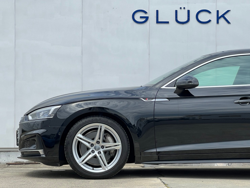 アウディ A5 中古車