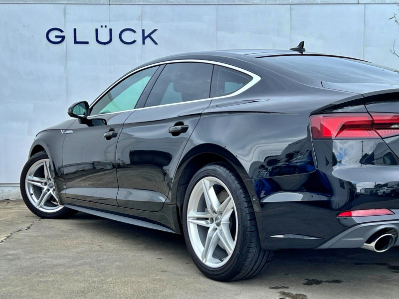 アウディ A5 中古車