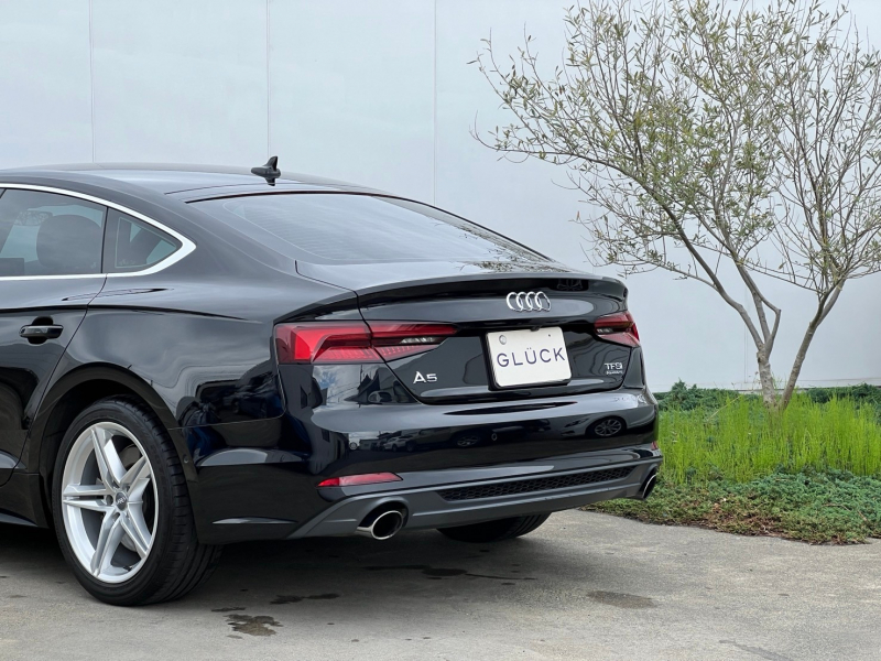 アウディ A5 中古車