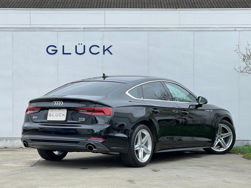 アウディ A5 中古車