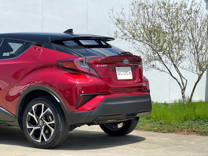 トヨタ C-HR 中古車