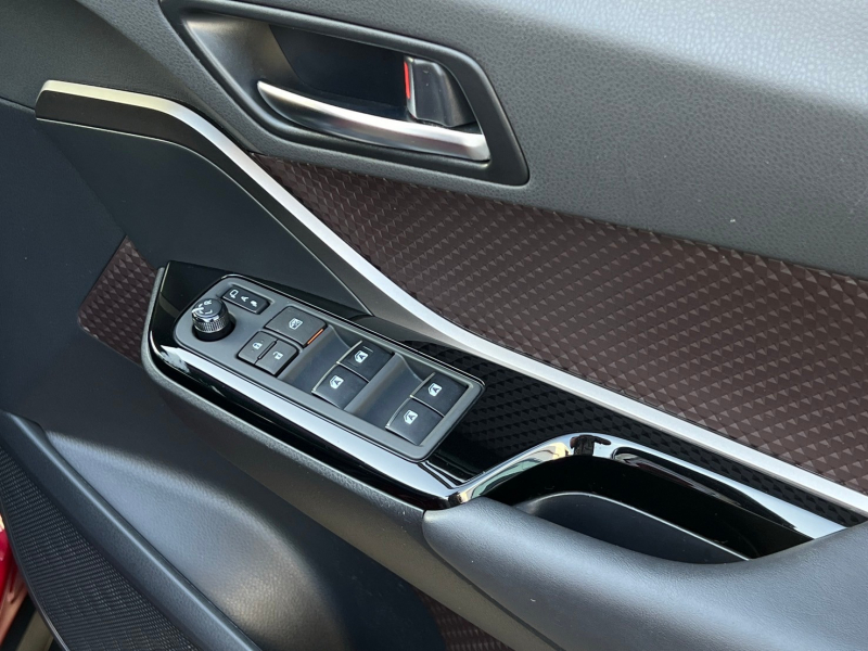 トヨタ C-HR 中古車