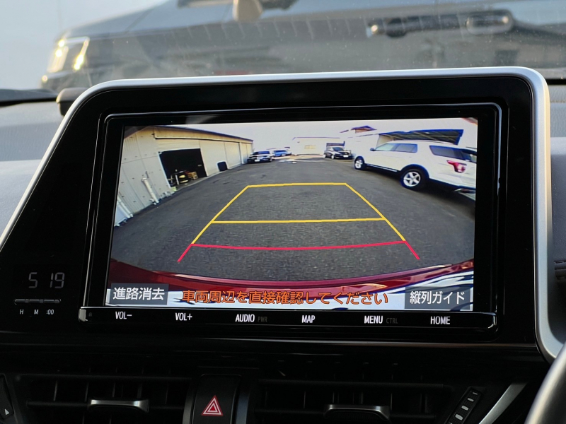 トヨタ C-HR 中古車