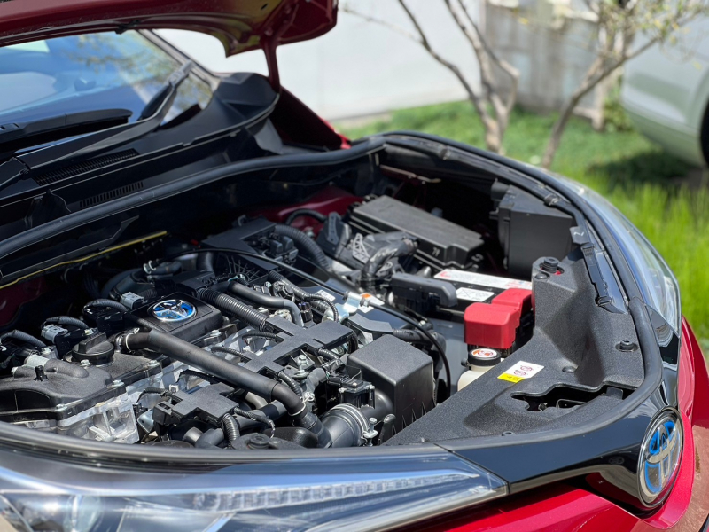 トヨタ C-HR 中古車