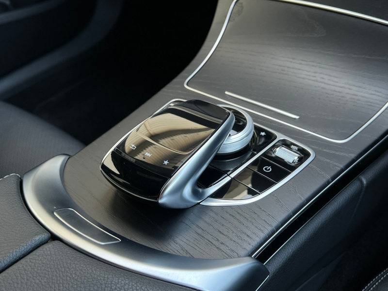 メルセデスベンツ Cクラス 中古車