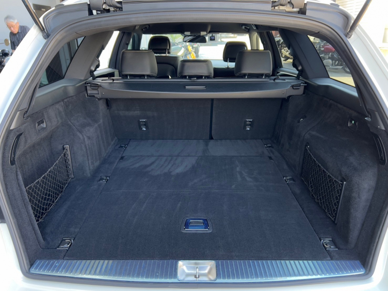 メルセデスベンツ Eクラス 中古車