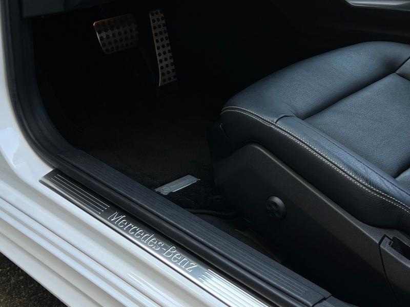 メルセデスベンツ Eクラス 中古車