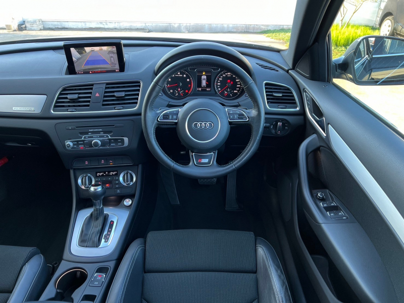 アウディ Q3 中古車
