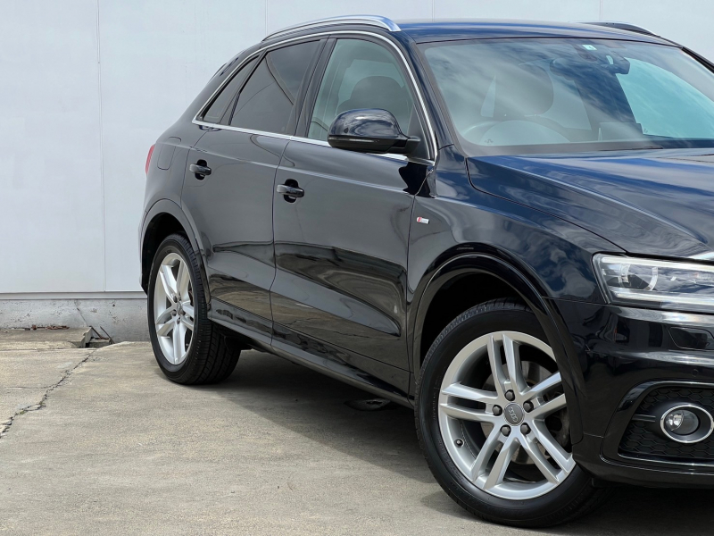 アウディ Q3 中古車