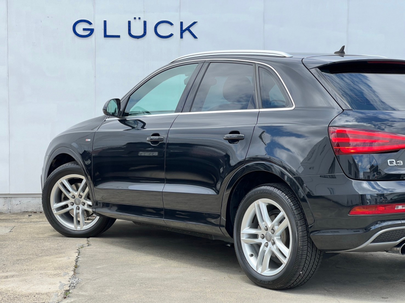 アウディ Q3 中古車