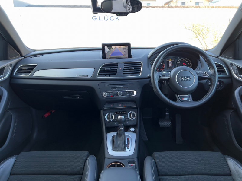 アウディ Q3 中古車