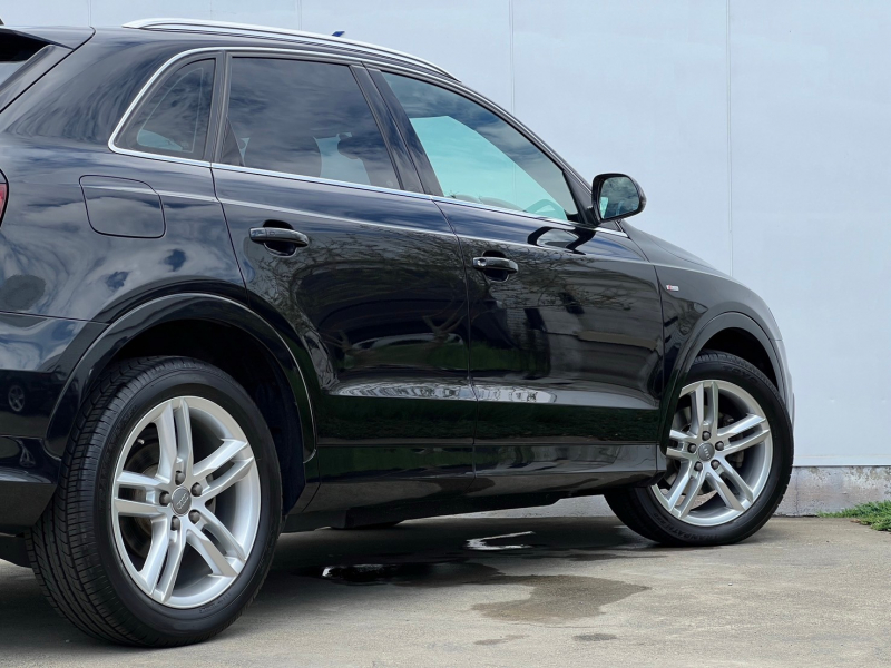 アウディ Q3 中古車