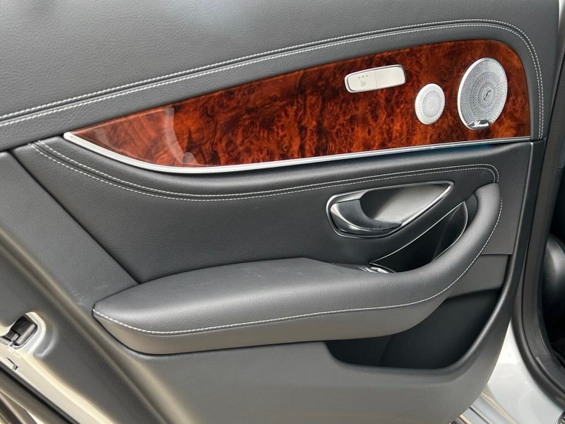 メルセデスベンツ Eクラス 中古車