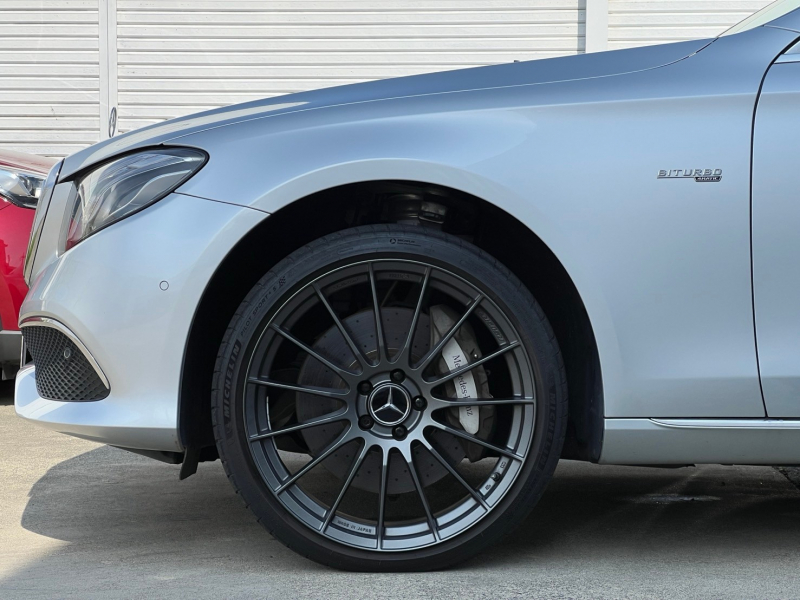 メルセデスベンツ Eクラス 中古車