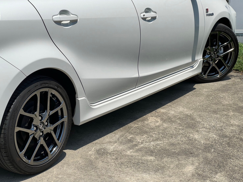 トヨタ アクア 中古車