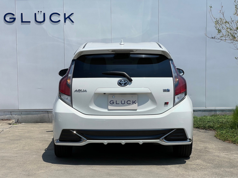 トヨタ アクア 中古車