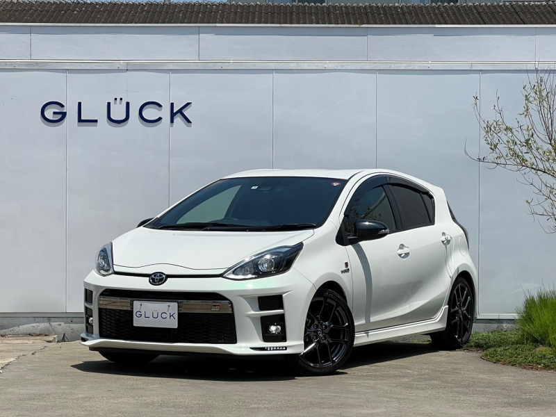 トヨタ アクア 中古車