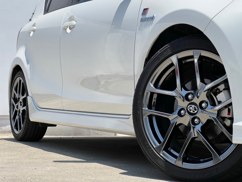 トヨタ アクア 中古車