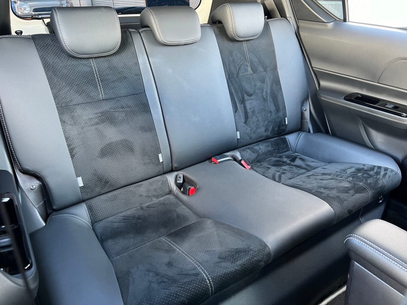 トヨタ アクア 中古車