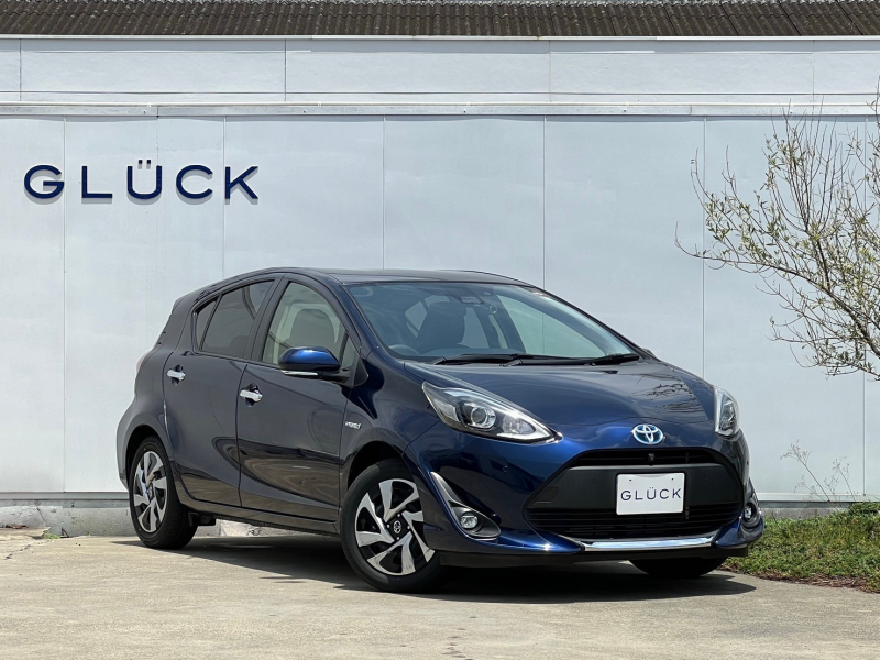 トヨタ アクア 中古車