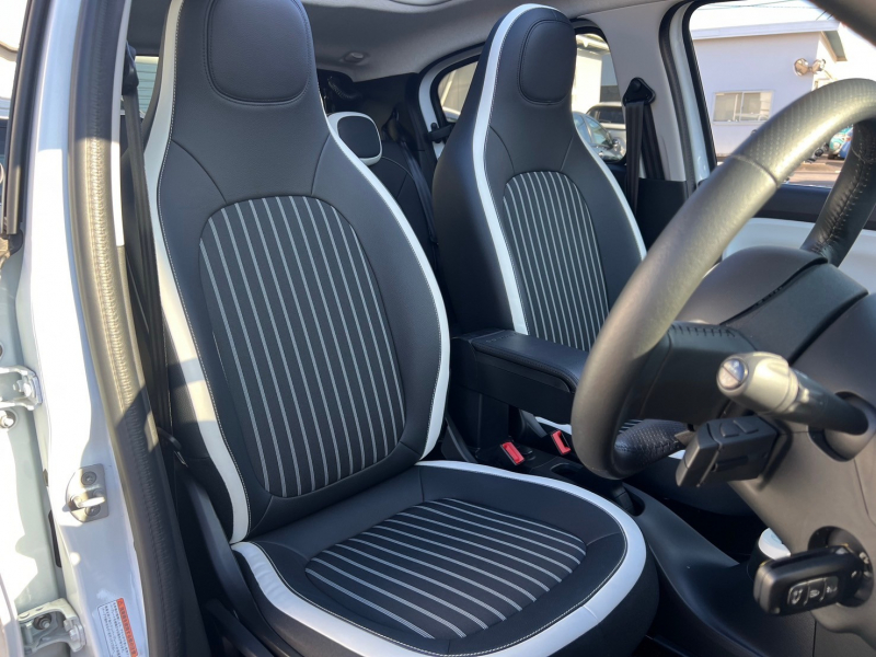 ルノー トゥインゴ 中古車