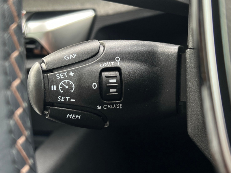 プジョー 3008 中古車